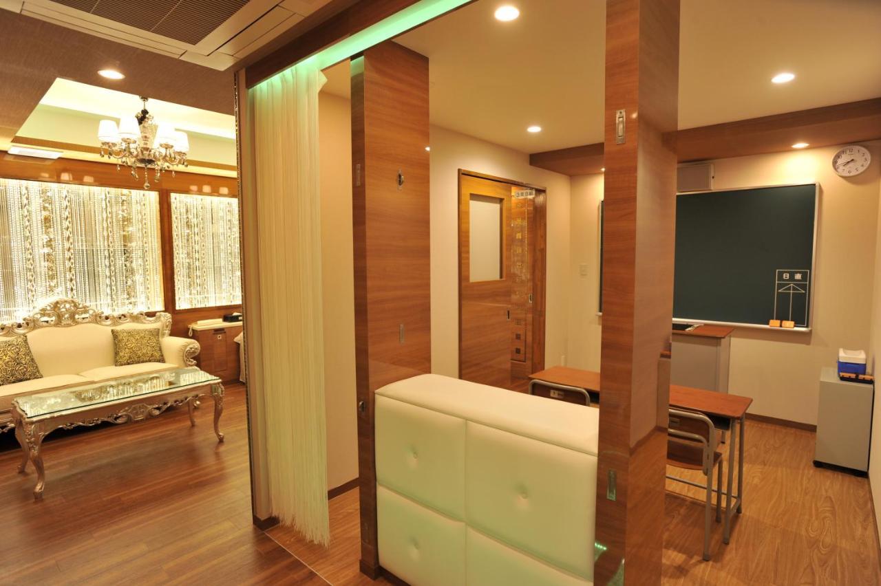 Hotel Sara Kinshicho (Adults Only) Tokyo Exterior photo